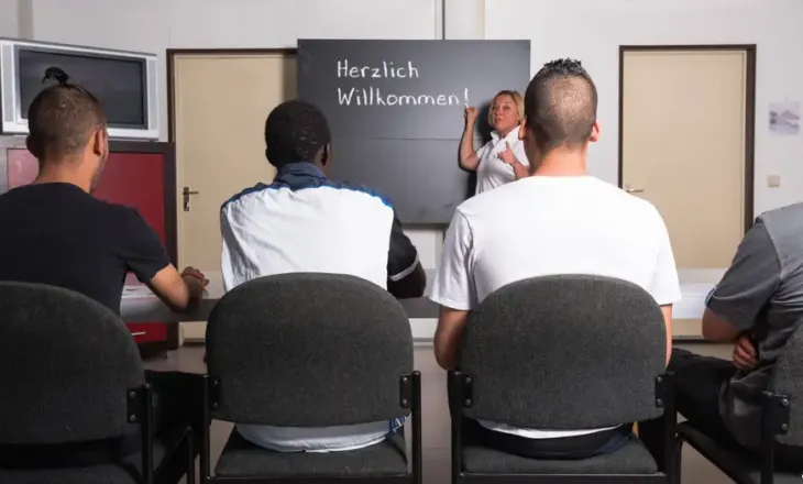 DW: Gjermania nuk pritet të financojë më këshillimet për azilin