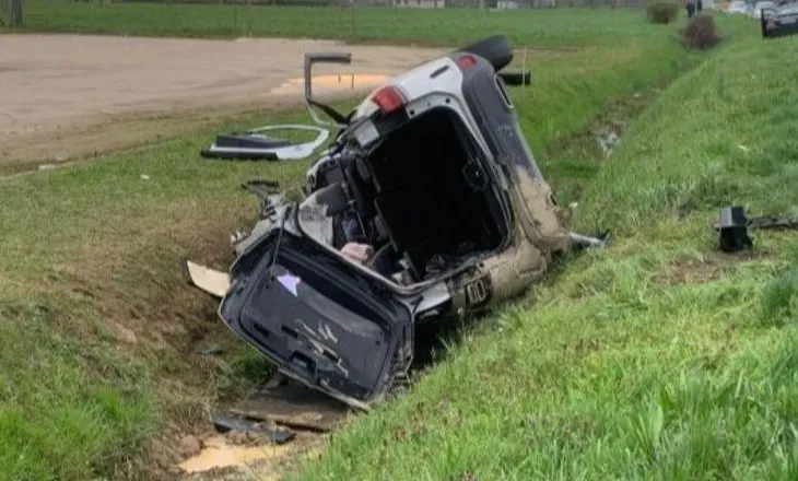 Dy të vdekur e 8 të plagosur nga aksidenti me 4 makina në Itali, shkak parakalimi fatal i 29-vjeçares shqiptare