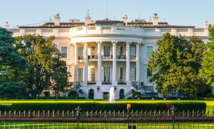 Dy video misterioze në llogaritë e Shtëpisë së Bardhë shkaktojnë konfuzion, spekulime edhe rreth… një sulmi bërthamor