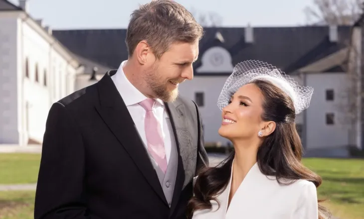 Dy vite pas ndarjes nga Elia Zaharia, Princ Leka II martohet me Blerta Celibashin