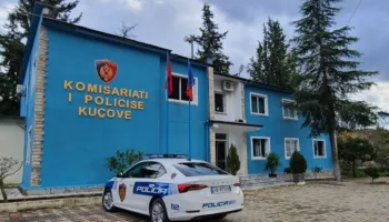 Dyshohet se ngacmoi një të mitur, procedohet 74-vjeçari në Kuçovë