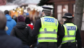 Dyshohet se spiunuan për Iranin/ 10 të arrestuar në Londër, ndihmuan shërbimin e inteligjencës së jashtme për…