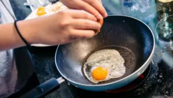 E bardha apo e verdha e vezëve? Zbuloni se çfarë është më e shëndetshme dhe benefitet e secilës