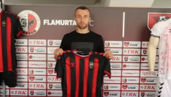 E bujshme nga Vlora/ Lorenc Trashi përjashtohet nga Flamurtari, dyshohet se shkaktoi qëllimisht penalltinë ndaj Bylisit