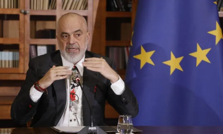 E denoncuar si një afere korruptive dhe e rrezikshme për Shqipërinë/ Rama nuk tërhiqet: Porto Romano nuk do të ndalet…