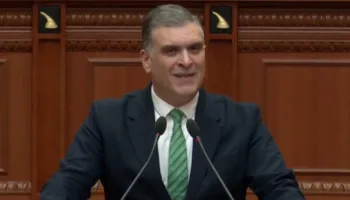 “E ndjeva detyrim moral, t’iu bëj të ditur një fakt tronditës…”/ Çfarë deklaroi Tedi Blushi në Parlament?