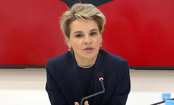 E njihni të dashurën e djalit të Monikës? Emri do t’ju habisë!