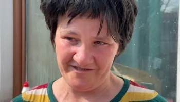 “E nxorën nga spitali para kohe, fëmija im ndërroi jetë”/ Rrëfimi i dhimbshëm i nënës