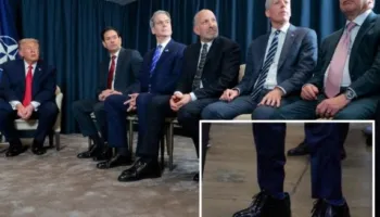 E pabesueshme! Trump i fiksuar pas këpucëve 145 dollarëshe, imponon vartësit t’i veshin