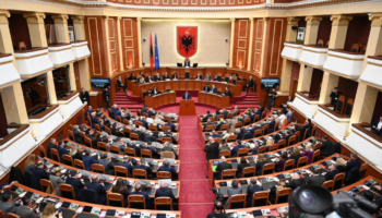 E PLOTË / “Irani, shtet-sponsor i terrorizmit”, projekt-rezoluta e PS mbërrin në Kuvend