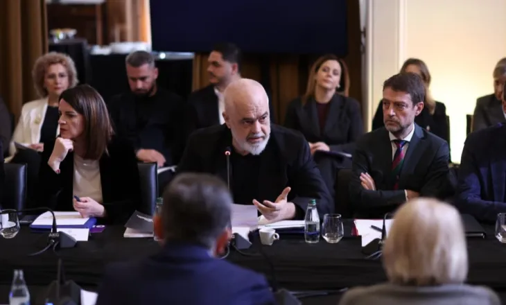 E plotë/ Spiropali përplaset me Ramën, kryeministri kapet me Gjiknurin e Hoxhën, kritika edhe Ardit Bidos. Çfarë ndodhi në mbledhjen e Grupit të PS