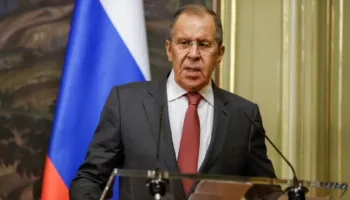 “E vështirë të parashikohet se si do të përfundojë lufta”, Lavrov: Rusia gati të marrë rolin e ndërmjetësit në Lindjen e Mesme