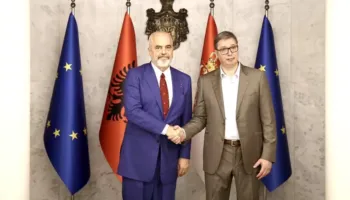 Edi Rama bashkon forcat me Vuçiçin për të shmangur hyrjen në BE, pasi derdhi lot krokodili për Hashim Thaçin…