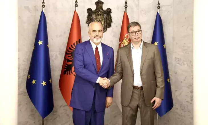 Edi Rama bashkon forcat me Vuçiçin për të shmangur hyrjen në BE, pasi derdhi lot krokodili për Hashim Thaçin…