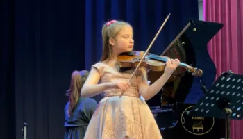 Edicioni i 4-ët i “Klasikët n’Lissus”, të rinjtë intërpretojnë pjesë nga kompozitorët më të  njohur botërorë