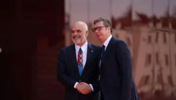 Editoriali Rama-Vuçiç, Shehu: Regjimet kërkojnë të mbështesin njëri-tjetrin, popujt po i lëkundin