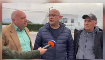 Elbasani marshon drejt kryeqytetit për protestën kombëtare/ Himçi: Sot dita për të rrëzuar regjimin