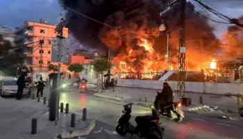 Emiratet e Bashkuara Arabe nën sulm, Irani godet me raketa dhe dronë