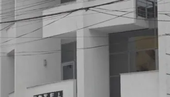 EMRAT/ Plagosja e 18-vjeçares te hoteli ‘Gjuta’ në Sauk, arrestohen babai dhe kushëriri i të dashurit të saj