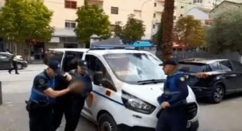 EMRI/ Siguroi eksplozivin për në ngjarje kriminale, arrestohet 34-vjeçari i kërkuar në Durrës!