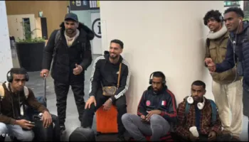 Ëndrra e Botërorit të Kaledonisë e Re nis me vështirësi, në Meksikë pa uniforma dhe askush t’i priste në aeroport