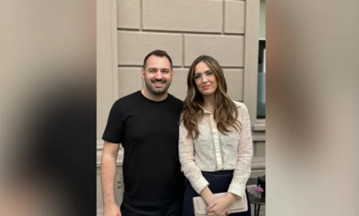 Enxhi Nini jep lajmin e rikthimit: Do vij së shpejti me një këngë shqip. A do e “përdorë” vëllain Aldor Nini?