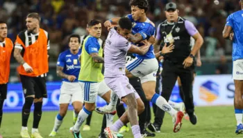 Epike në Brazil, përleshje masive në Cruzeiro-Ateltico Mineiro, 23 kartona të kuq