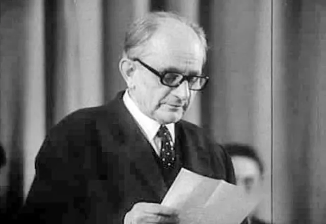 Eqrem Çabej: Pse bota na quan Albania?/ Origjina e emrit Shqipëri…