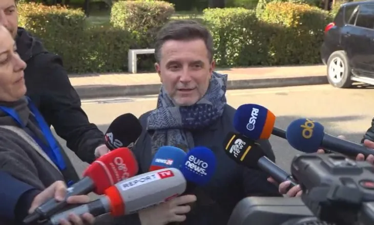 Erion Braçe pyetet për kandidimin për Tiranën: Kur të kemi të reja, do ua them