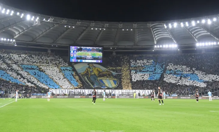 Estupinan në gjumë, Lazio e mbyll në avantazh pjesën e parë ndaj Milanit (video)
