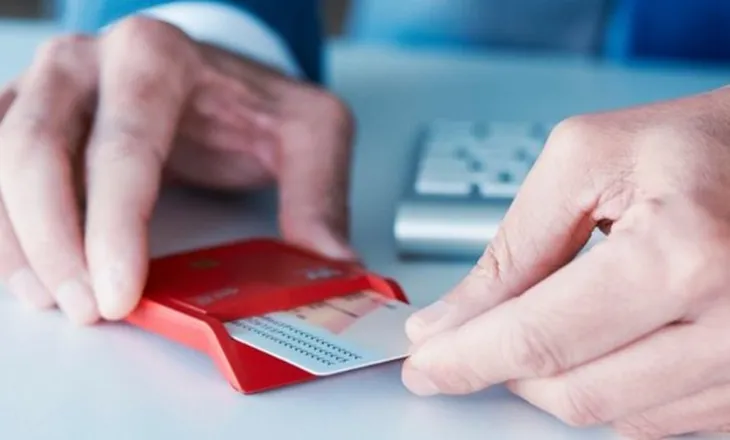 Eurostat: Shqiptarët e përdorin e-qeverisjen më shumë sesa mesatarja e Bashkimit Europian