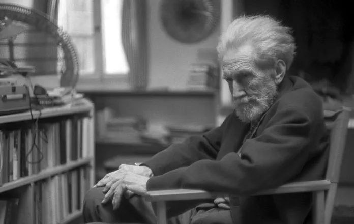 Ezra Pound: Zor është të mbetesh ujk në mesin e dallkaukëve