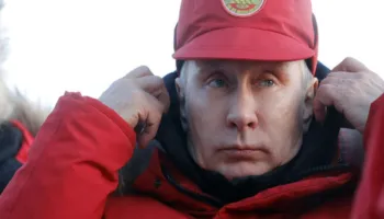 Fërkon duart ariu polar/ Lufta në Iran, një mal me flori për Vladimir Putinin