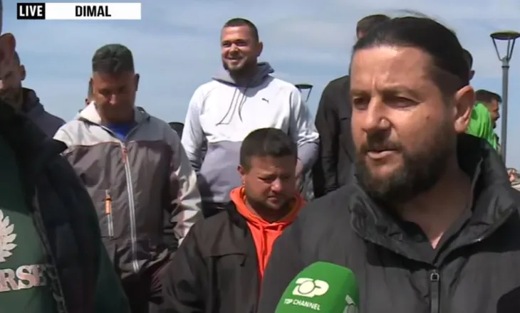 Fermerët e Dimalit në protestë: Prodhimet shiten shumë lirë. Nuk na janë dhënë dëmshpërblimet