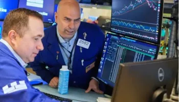 Fitime 50 mln $ para postimeve të Trump, dyshohet për manipulim tregu