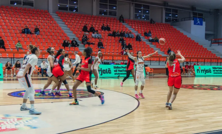 Flamurtari nuk njeh humbje në kampionat, Studenti mund Vllazninë e siguron fazën play off