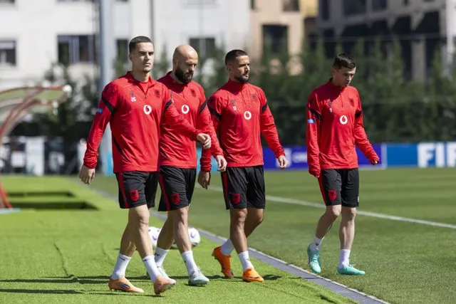 Formacioni i mundshëm, si pritet të luajë Shqipëria ndaj Ukrainës