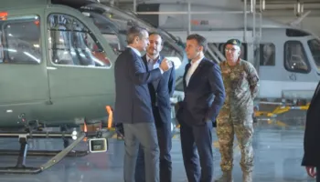 Franca dërgoi një duzinë anijesh luftarake në Mesdhe! Do synohet rihapja e Ngushticës së Hormuzit?