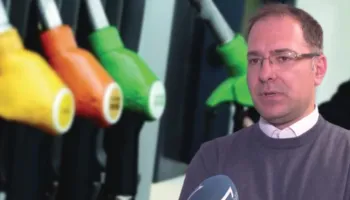 Frikë për shtrenjtimin e naftës, ekspertët: Situata në Lindjen e Mesme mund të ndikojë  në Shqipëri