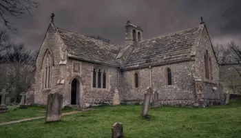 “Fshati fantazmë”, të gjithë u detyruan të largoheshin 80 vjet më parë