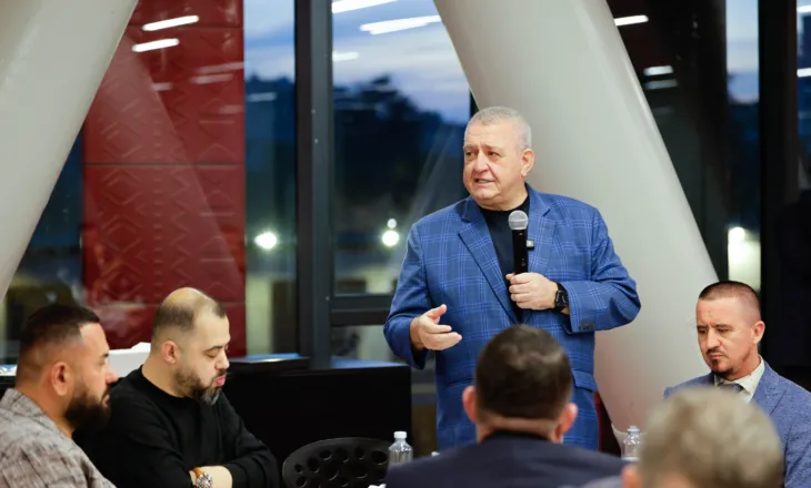 FSHF shtron iftar për familjen e futbollit shqiptar, Presidenti Duka: Futbolli & Ramazani përcjellin të njëjtat vlera