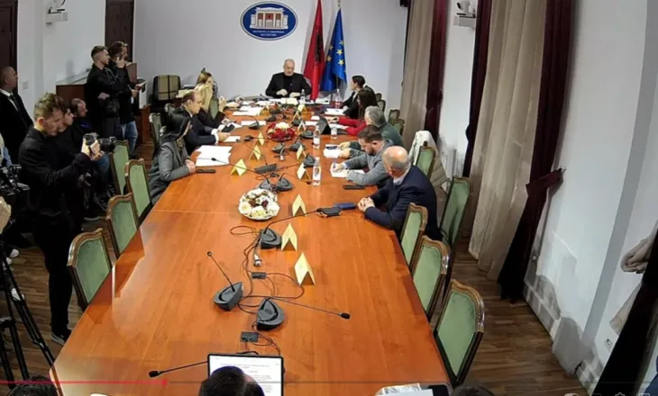 Fyerja e Ballës ndaj Vokshit, Zhupa te Komisioni i Jashtëm: Të merren masa për përjashtimin e kreut të Grupit të PS