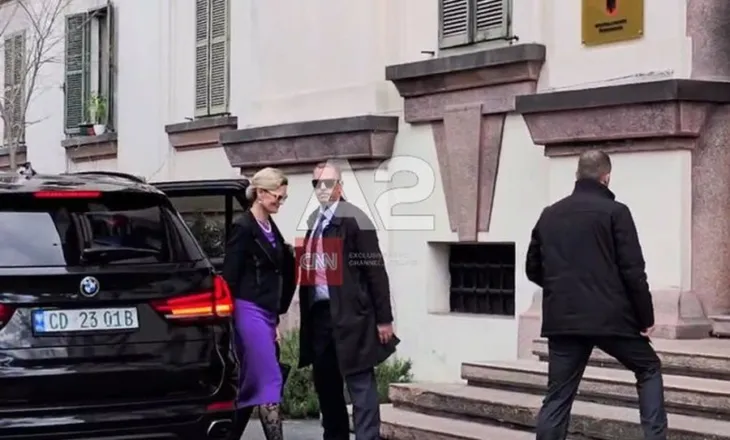 Gara për Drejtorin e Policisë, diplomatja amerikane VanHorn shkon në Ministrinë e Brendshme