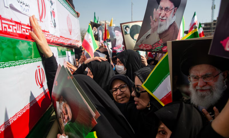 Gara për “fronin fetar” ndez përplasje brenda regjimit iranian, kush do të jetë udhëheqësi i ri?