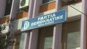 Gara për kreun e PD/ Zgjidhet kryetari i demokratëve, në Degën Nr. 2 në Durrës