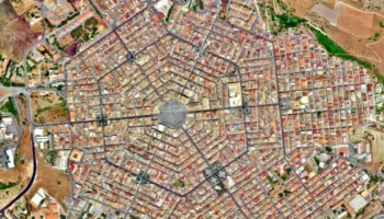 Gjashtëkëndëshi i përsosur – një qytet italian ideal për dashamirësit e gjeometrisë