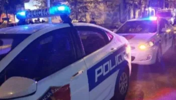 Gjendet një çantë e dyshimtë në rrugën e Barrikadave në Tiranë, pritet njësia anti-eksploziv