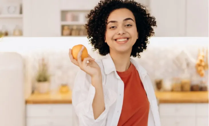 Gjendja pozitive shpirtërore i ndihmon gratë të mbajnë dietë