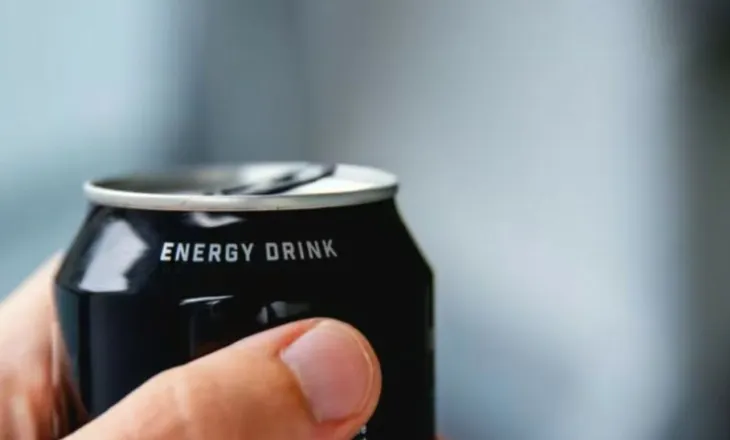 Gjermania drejt kufizimit të pijeve energjike për të miturit