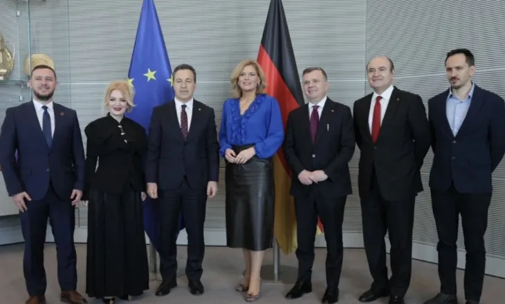 “Gjermania mbështet anëtarësimin e Shqipërisë në BE”/ Peleshi takon Presidenten e Bundestagut